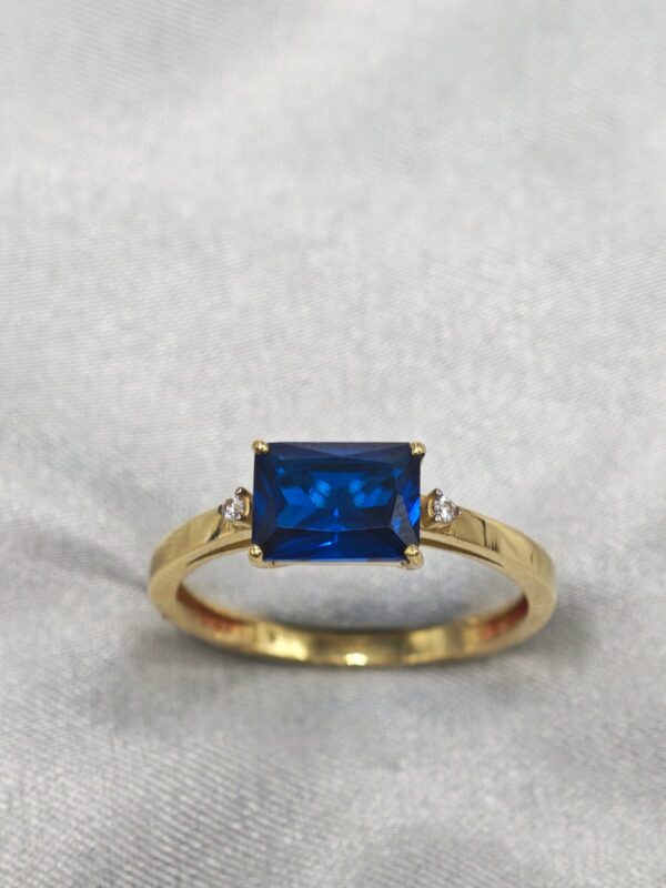 Anel Ouro 18K 4 Garras Zircônias Azul e Brancas