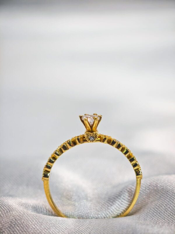 Anel Coração Cravejado Ouro 18K - Image 2